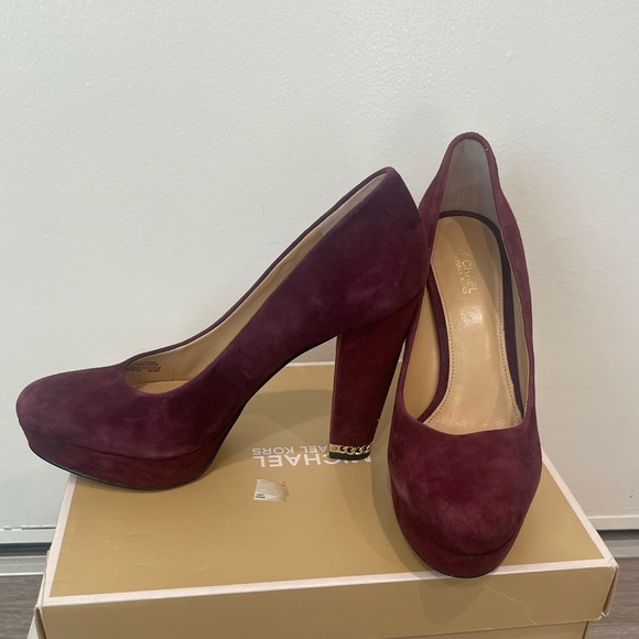 Michael Kors Sabrina Burgundy Chained Heel Suede Pump - Picture 6 of 8